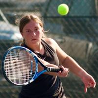 TENNIS: Litchfield holds off Osakis, 4-3