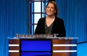 ‘Jeopardy!’ Returns as Amy Schneider Snags 14th Consecutive Win