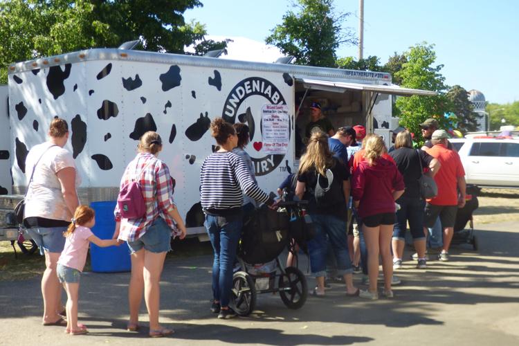 Dairy booth crowd