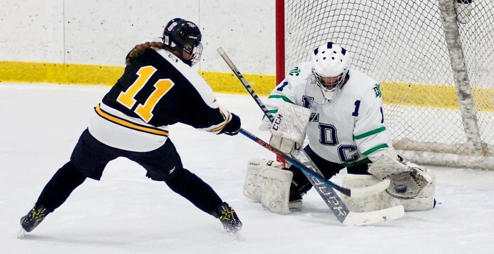 Kira Kuechle stops Elle Schweim shot