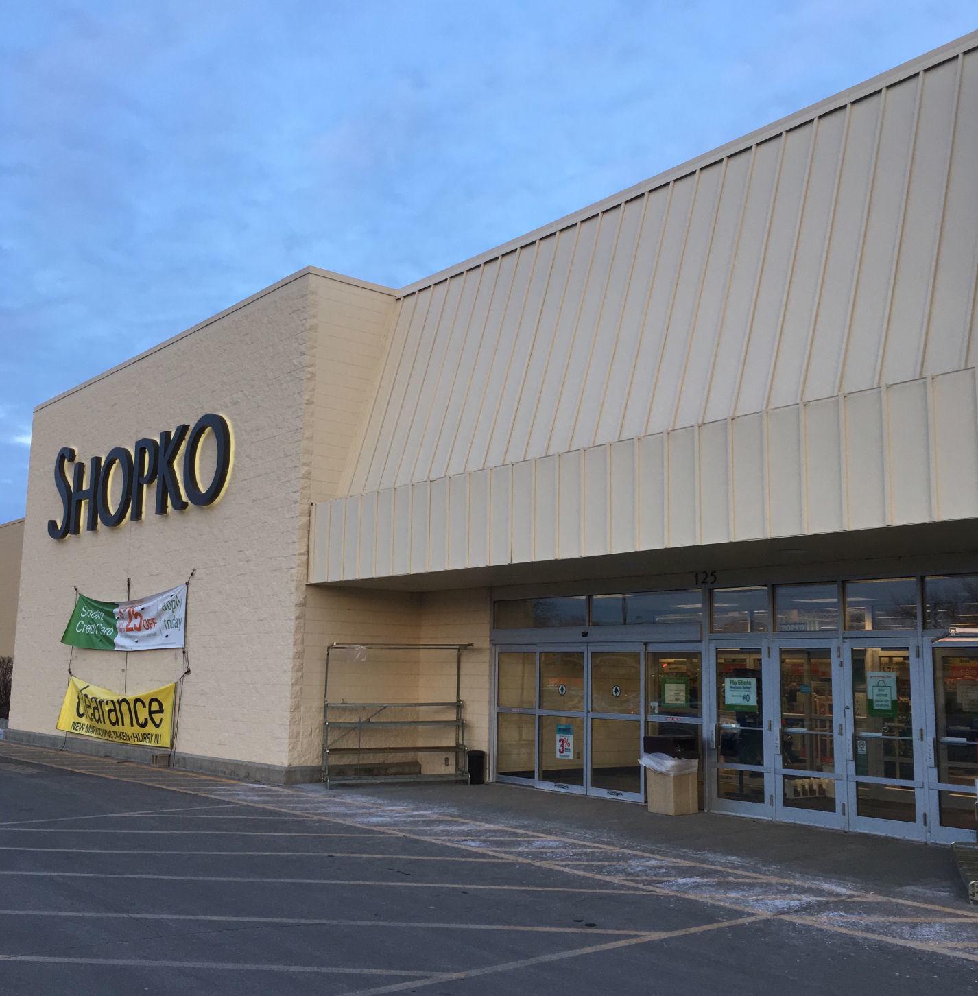How are Minnesota towns trying to fill empty Shopkos?