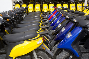 Motorcycle-dealers03-285x190>