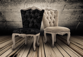 Antiques02-285x190>